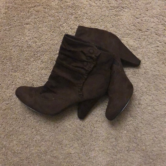 Shoes - Button and Frill Booties